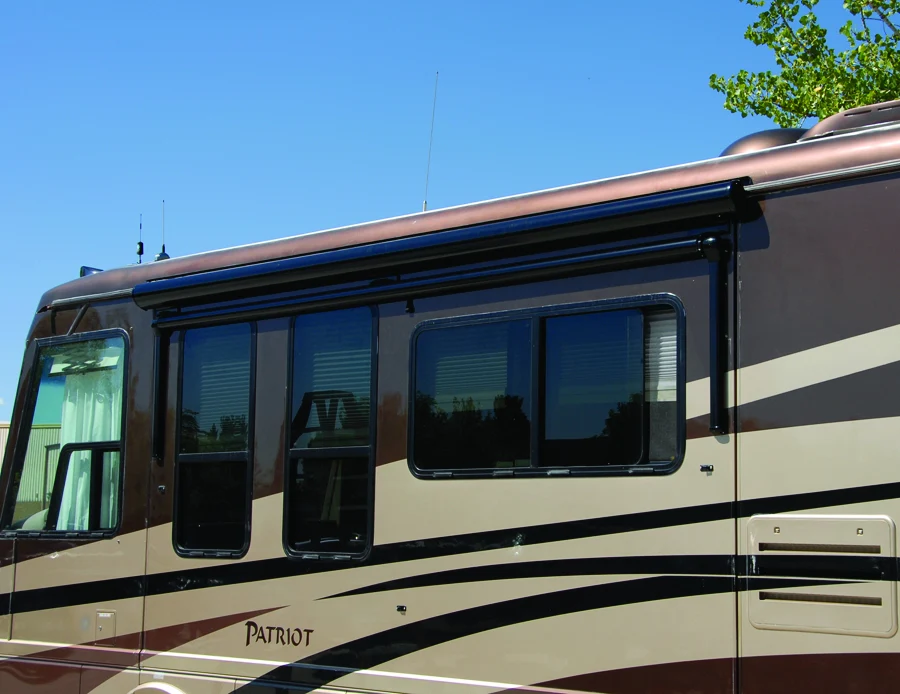 ImageServerAPI_d58ef5e4-2b7b-4c20-affd-bd959b5712d8.webp Carefree RV KB08262JV42 RV Slide-Out Automatic Awning , Black Solid